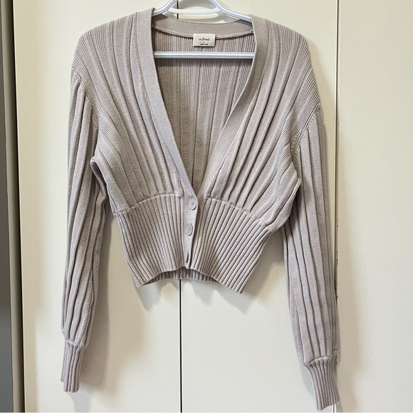 Wilfred Sweaters - Aritzia Wilfred Plunge Ribbed V-Neck Cardigan Sweater